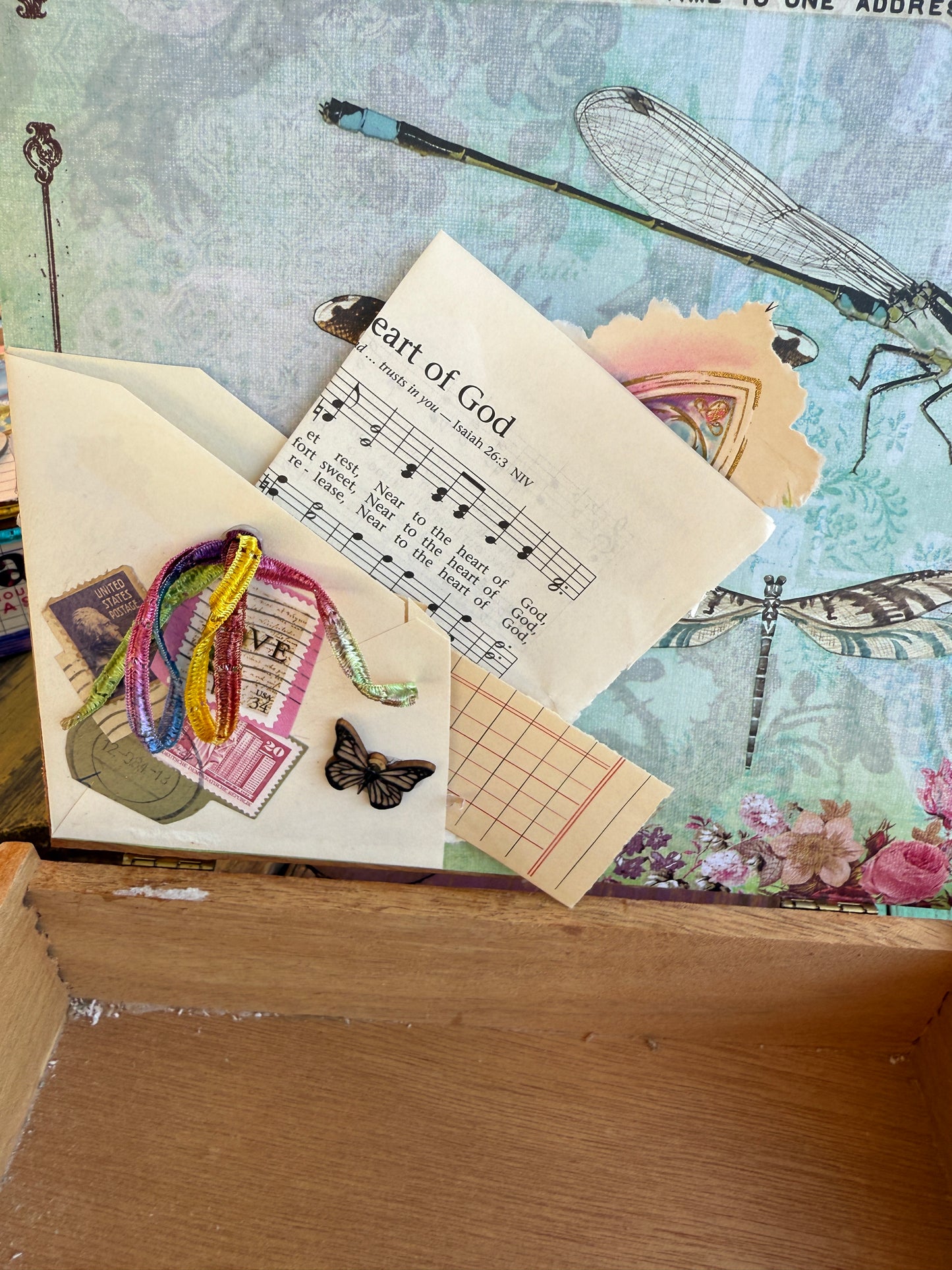 Words of Grace Memory Box