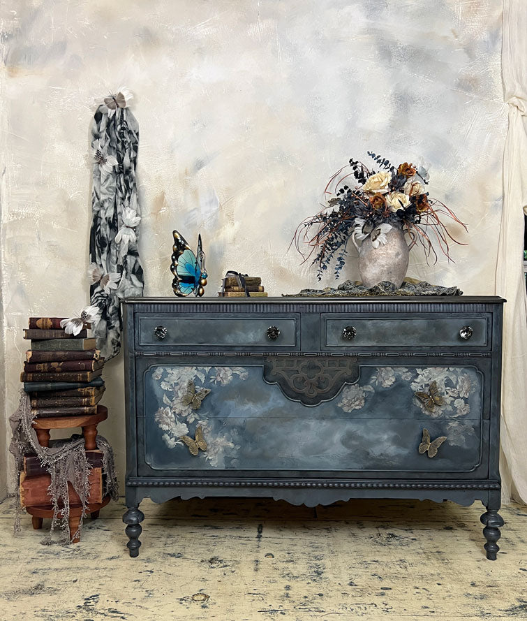 Dresser/buffet/painted furniture/vanity