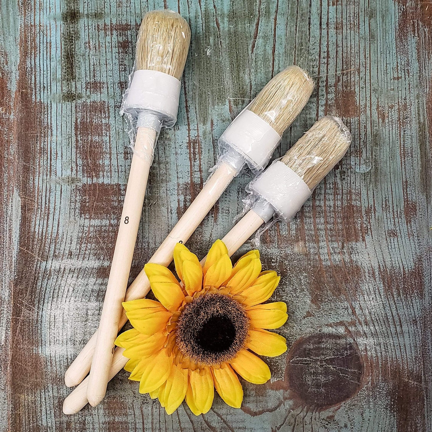 The Chalkie Chip Brush - Eye Love Hue Paint & Products