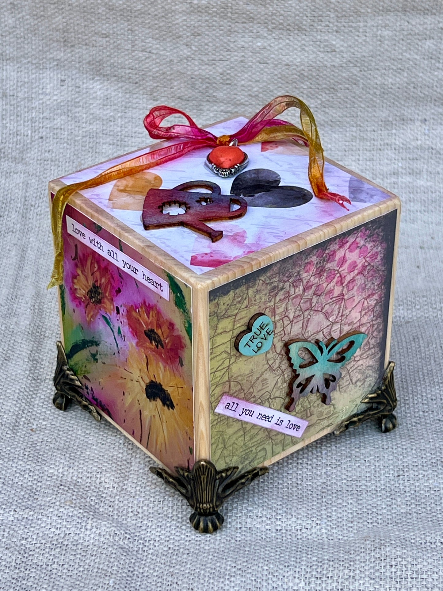 Expression of Joy Art Cubes  "Love Grows Here"